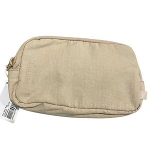 Lululemon Everywhere Mini Belt Bag OS Trench Black Hands Free Lightweight